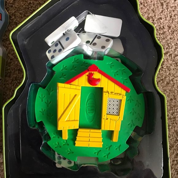 Chicken Coop Electronic Domino Game Like New Condition - Picture 3 of 4